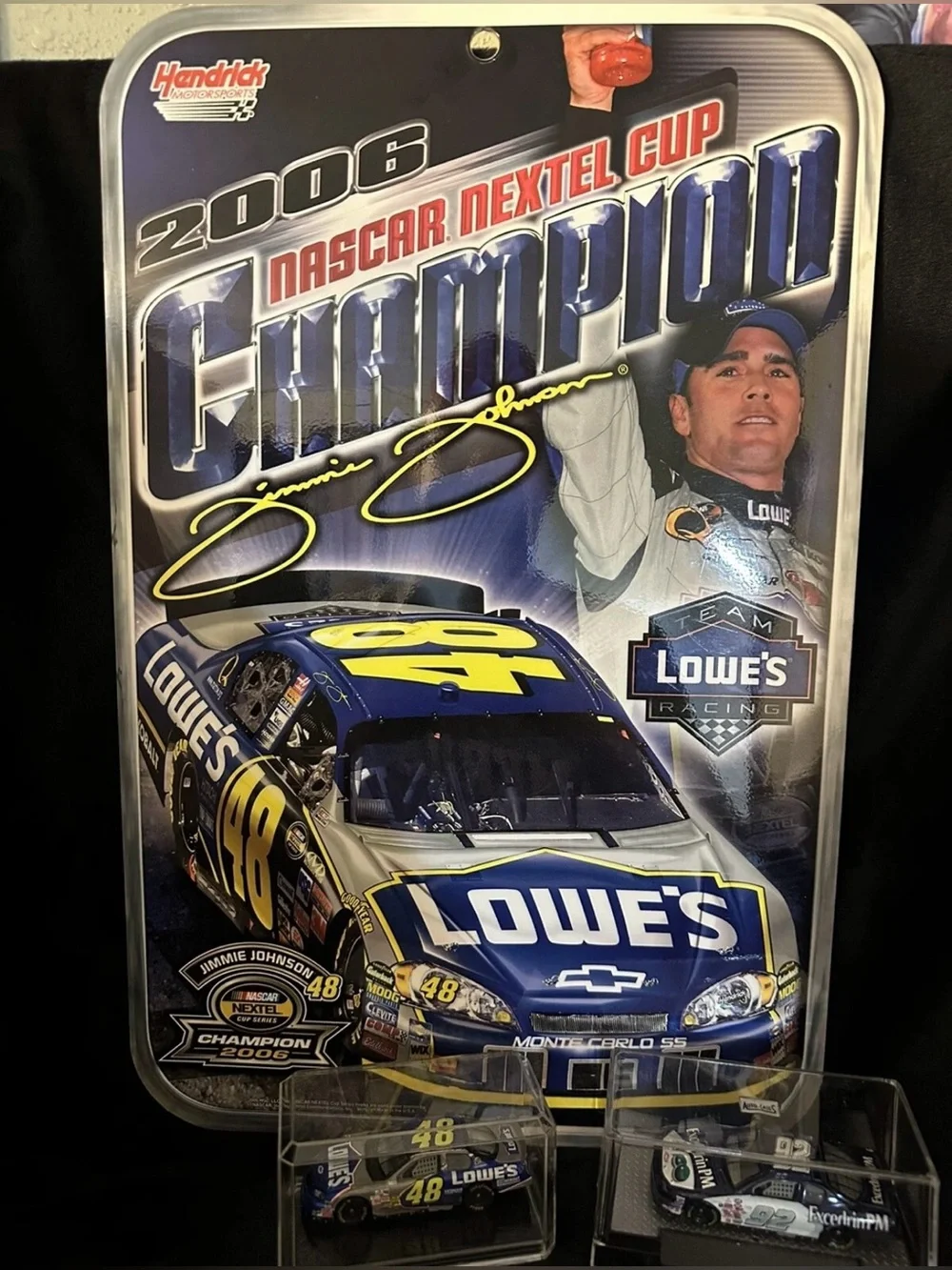 Jimmie Johnson Lot 2 1/64 And Nextel Cup Champion 2006 Sign